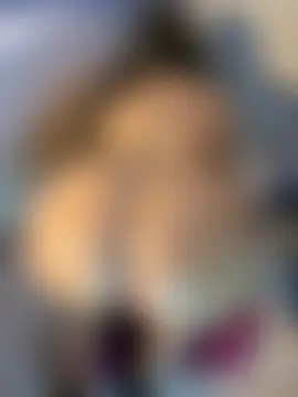 Paulette-squirt webcam show