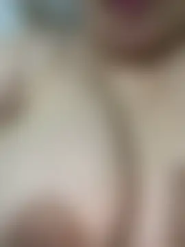 Ass_Couciz: διαδικτυακό σόου στην κάμερα