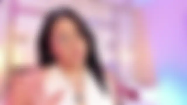 elizavenus' Live Chat Room