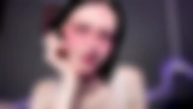 Niky_Long: διαδικτυακό σόου στην κάμερα