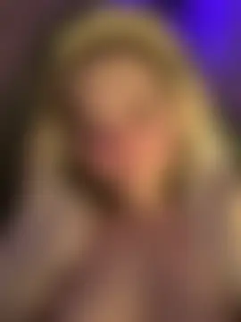 Emilly_Willsn Webbikameraesitys