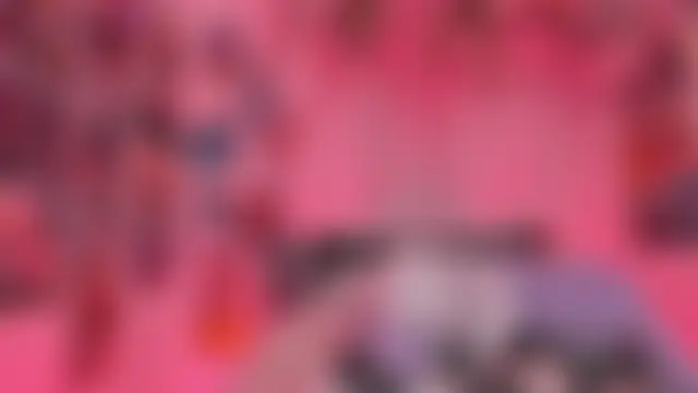 MissCurvyTop's Live Chat Room