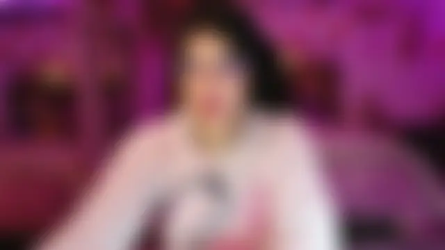 AzaharJaann Webbikameraesitys