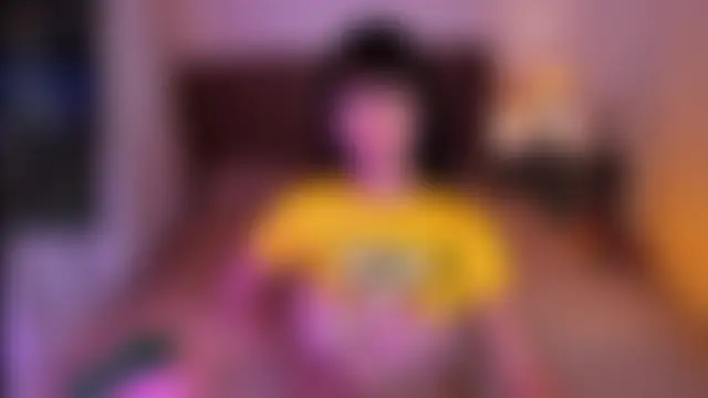 Lady_Riley webkamerás műsora