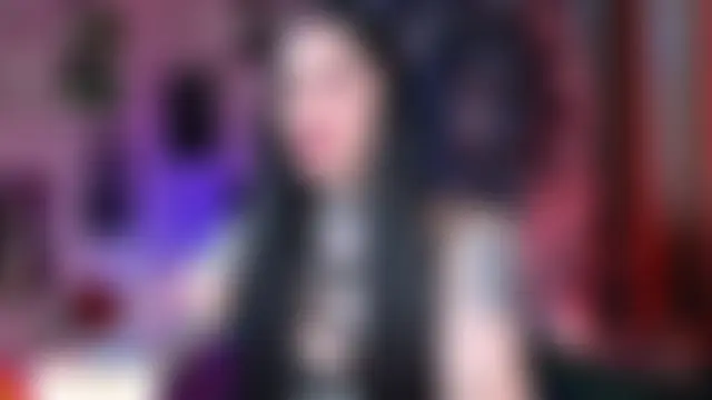 Show modela Emmybrightj_ na web-kameri