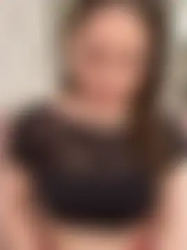 Show modela AnnaBri na web-kameri