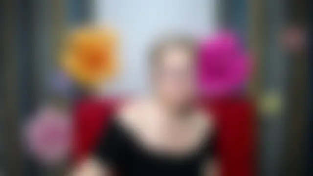 EmiliaGree's Live XXX Chat