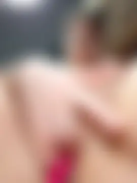 Pertunjukan Kamera Web Olivia_OliV