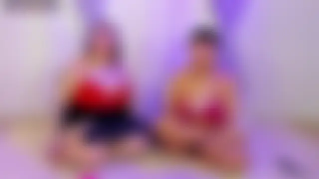 Онлайн чат XXX MiaYMolly