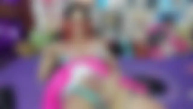 ArianaUnicorn webcam show