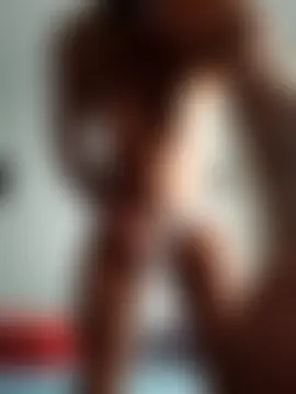 Pokazy przed seks kamerką na żywo – nipplegayfeet