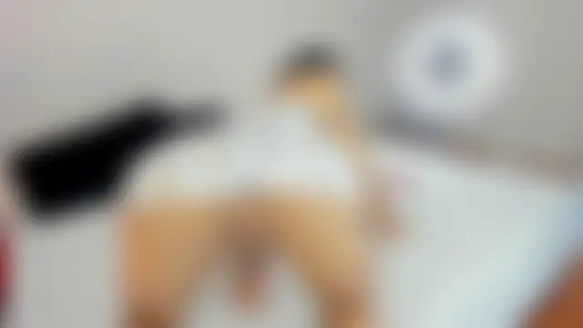 Show modela REINA_ADAHARA na web-kameri