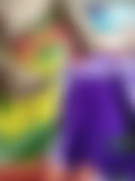 Pertunjukan Kamera Web USA_Queen_Reshu