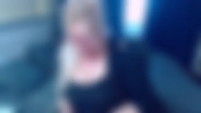 دردشة SonyaHotMilf الجنسية المباشرة