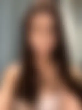 gougou13: διαδικτυακό σόου στην κάμερα