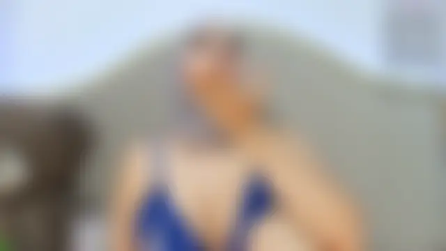 Show modela dalilasaadi_ na web-kameri