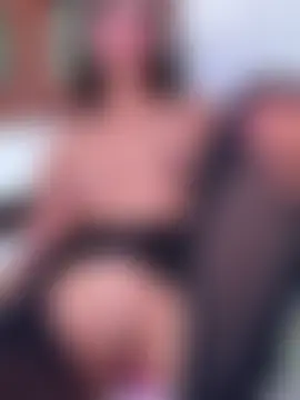 AlisSon__hot – Naživo chatovacia miestnosť