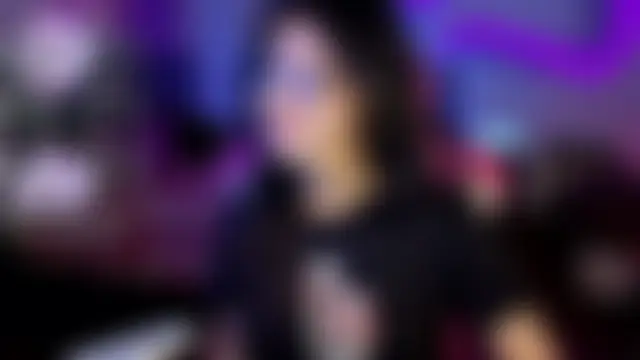 XXX chat uživo modela larah_uwu