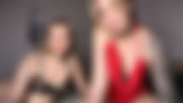 Pokazy przed seks kamerką na żywo – PinkNoir