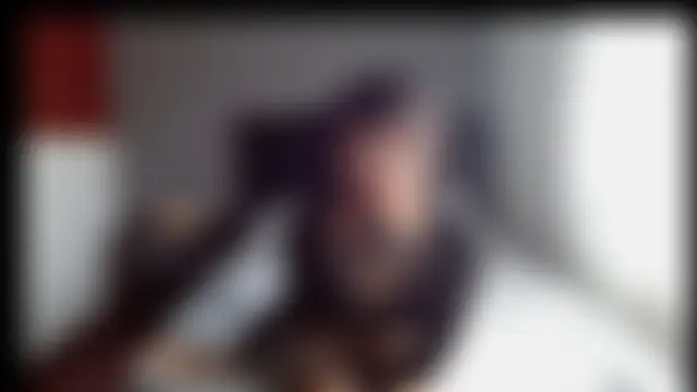 Emilia_1995 现场XXX聊天