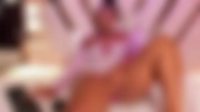 Athenea_Mills Webcam-Show