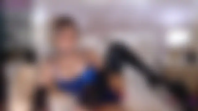 FreakyyZazie 라이브 섹스 캠 쇼