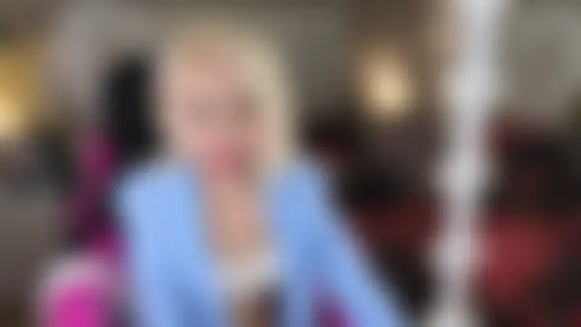 RoxalanaStar's Live Webcam Show