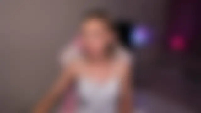 EllaCurtis 现场XXX聊天