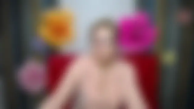 EmiliaGree Chat XXX live