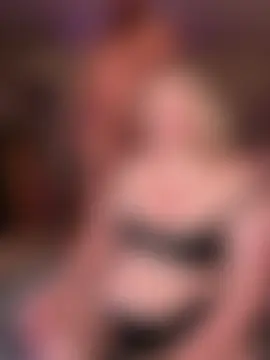 BigBearforCuddles: διαδικτυακό σόου στην κάμερα