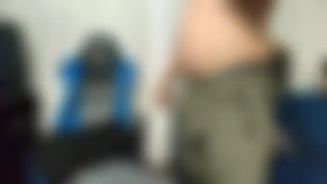 ema_abby élő chatszobája