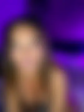 LovelyLucinda élő chatszobája