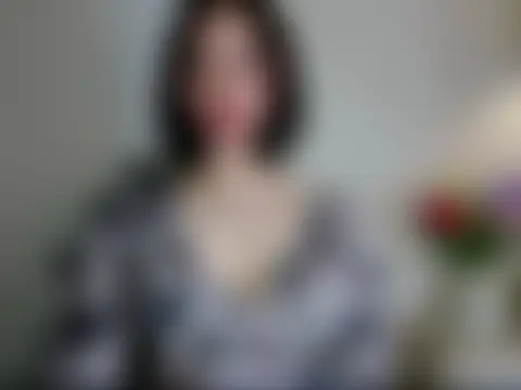 عرض كام Anna_HollyDoll الجنسي المباشر