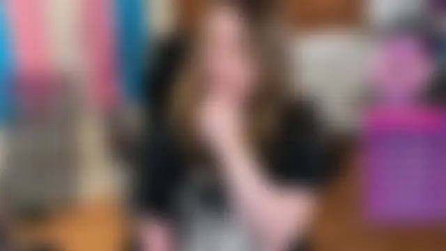 luluvaladon 在線直播表演