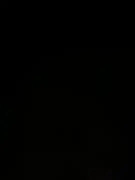 miacanela_xo: διαδικτυακό σόου στην κάμερα