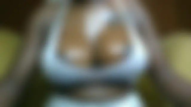 Miss_enjoyment_ Show in webcam