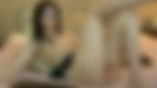 EllieWest Webcam show