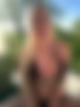 CoraDiamond 网络视讯表演