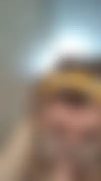 HunnyyLove: διαδ ικτυακό σόου στην κάμερα