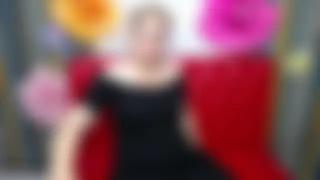 دردشة EmiliaGree الجنسية المباشرة