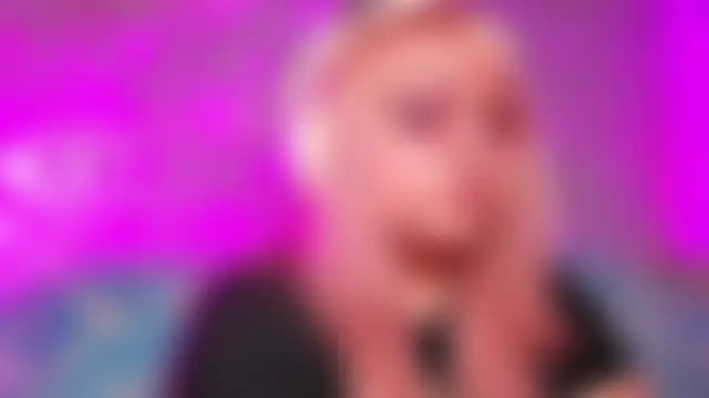 Satyn_doll élő chatszobája