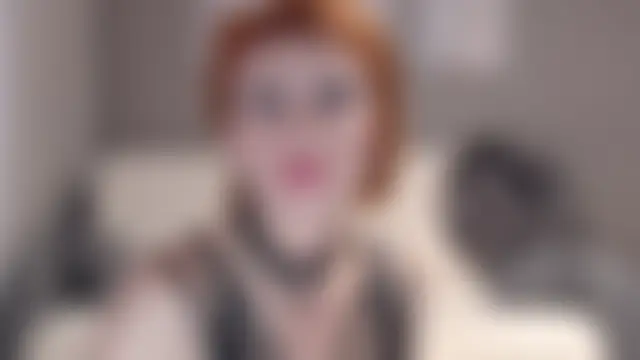 Pokazy przed kamerką – Miss_RedFoxy