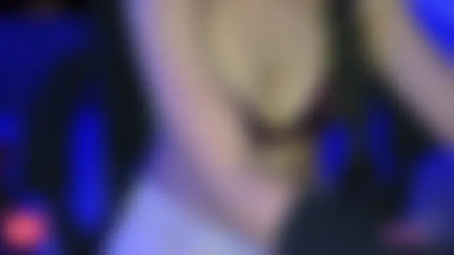 Show modela vaporizerr na web-kameri