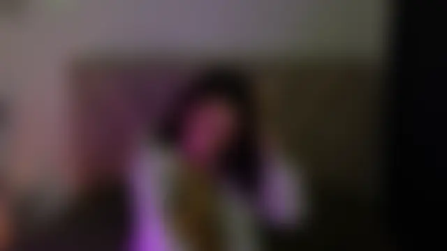 Bonnieshyy: онлайн-секс-чат