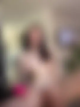 Živá kamerová sex show MiraStoorm