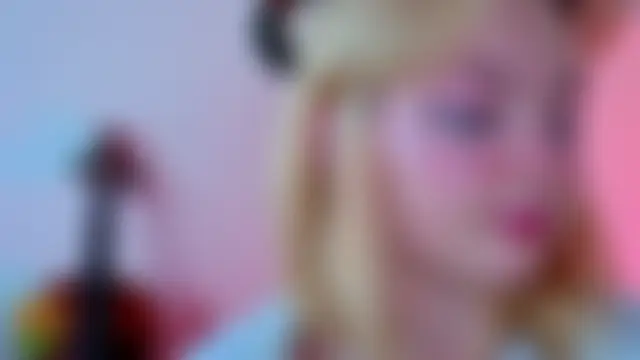 Pokazy przed kamerką – MelinaBunnyyy