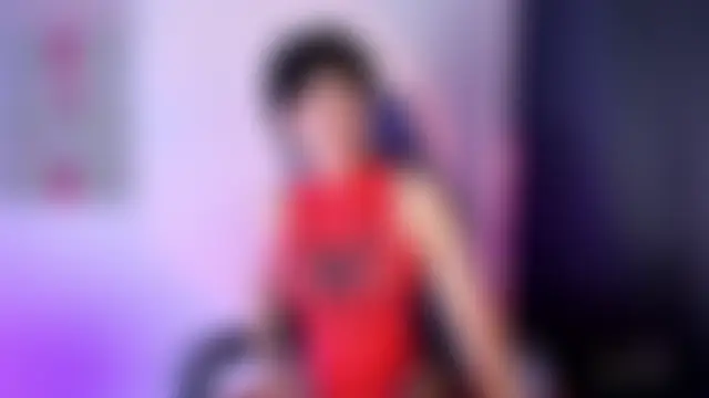 emma_cute7 Adlı Modelin Canlı Sohbet Odası