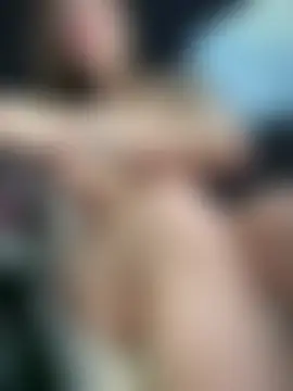 MilfNextDoor20 Show in webcam