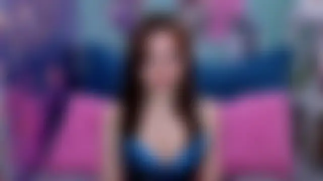 VivienneRo Pertunjukan Webcam