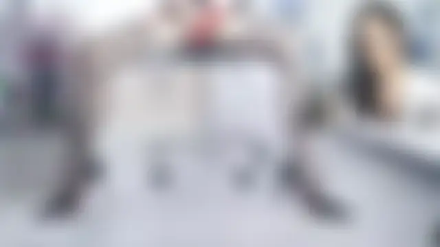 Saffron_10 élő XXX-chatje